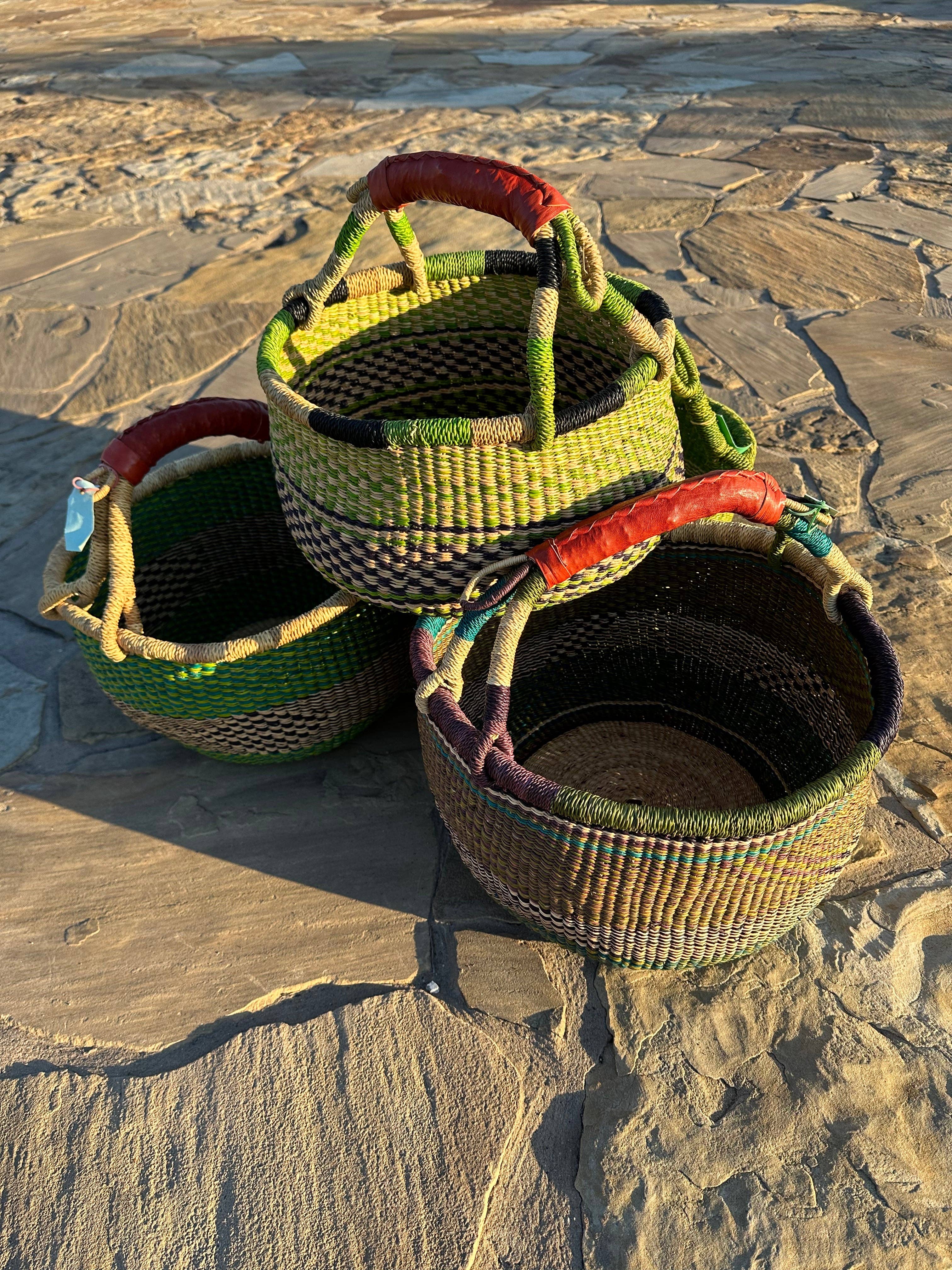 The African Home Goods - Wholesale Basket - Round Bolga Market Basket w/ Leather Wrapped Handle - Green Assorted 1 EA5