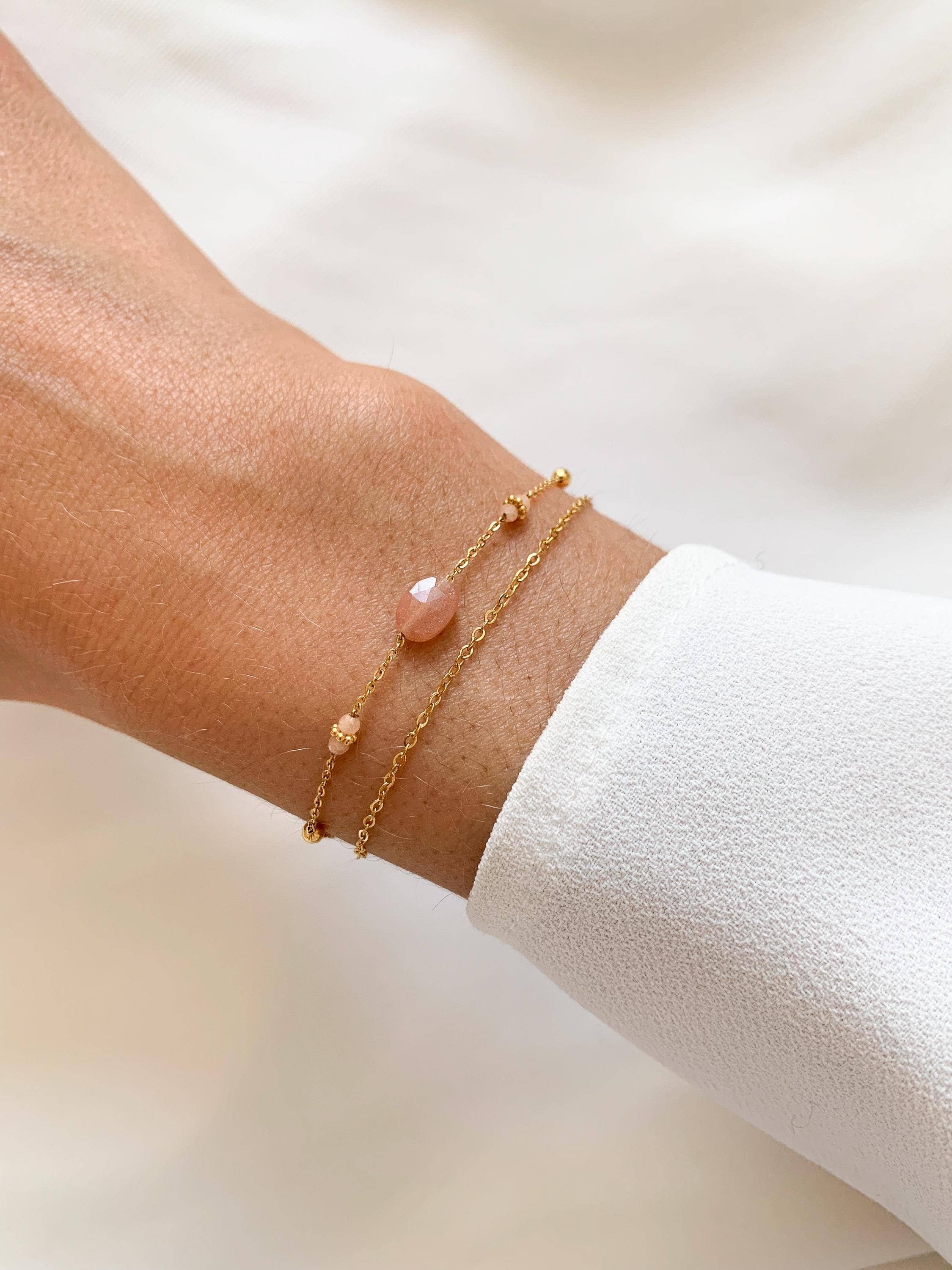 Victoire Collection - Wholesale Link & Chain Bracelet - Stainless steel bracelet with natural rose quartz stone