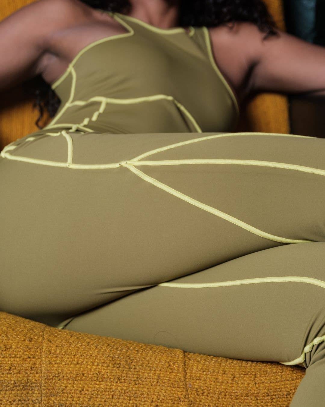 ELLEN-CLO – Unitard – Mulher por atacado – Sporty Backless Racer Unitard - Verde5