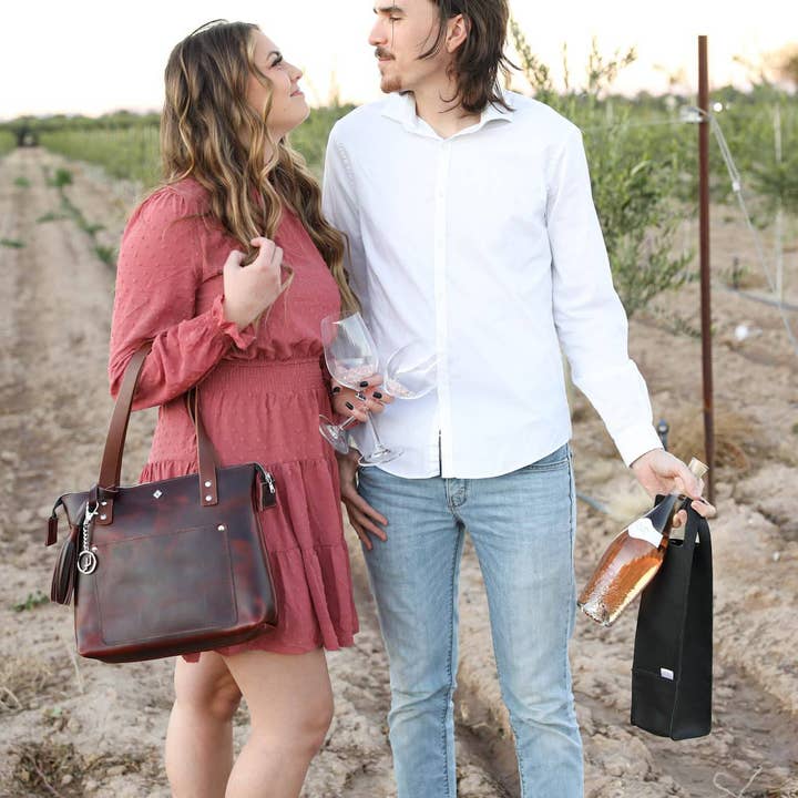 Lifetime Leather Co - Wholesale Wine Tote - Handmade American Full Grain Leather Wine Tote11