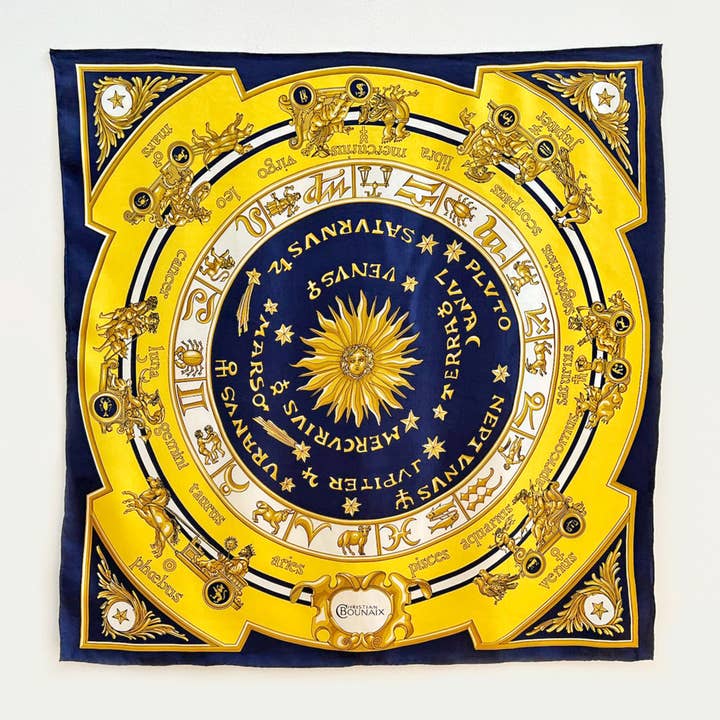 HIMMELSTUCH AUS SEIDE - GELB für den Großhandel von MAI DESIREE