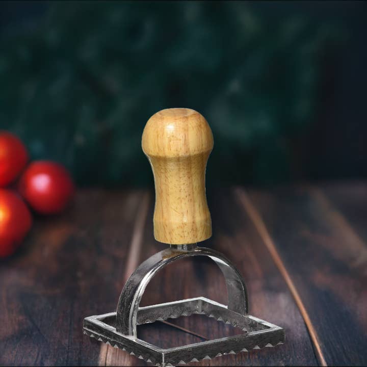 Kitchen Supply Wholesale - Wholesale Kitchen Tool/Gadget - Square Ravioli Stamp 2.5 Inch3