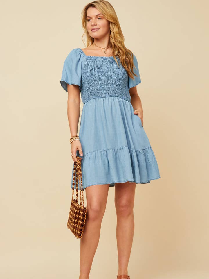 Vestido tencel con cuerpo fruncido y manga abullonada para mujer para venta al por mayor de Hayden LA