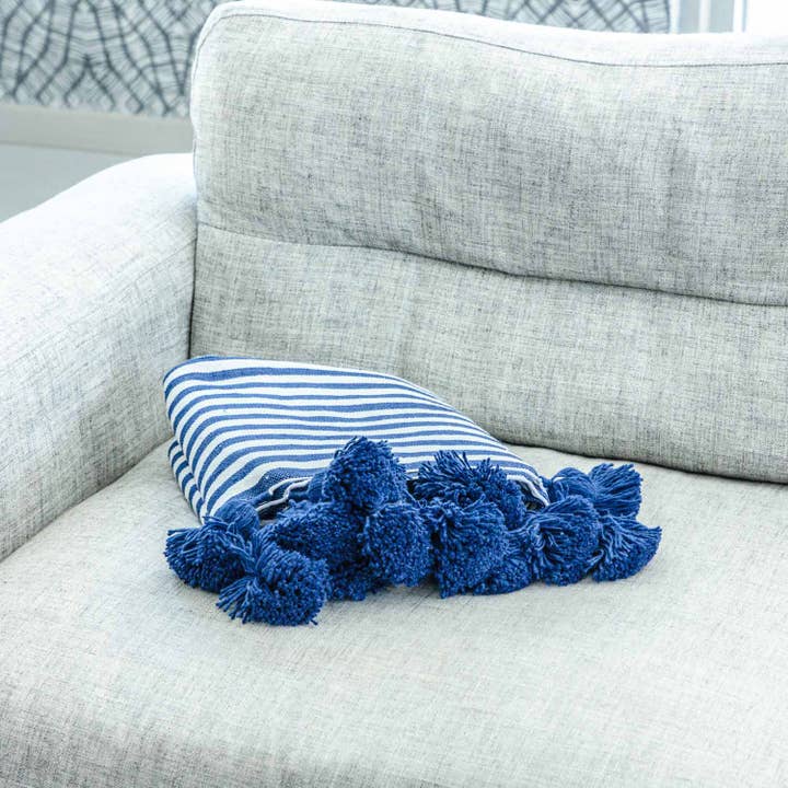 My artisans - Wholesale Throw Blanket - Pom Pom Wool Throw Blanket – Handwoven Moroccan Blanket
