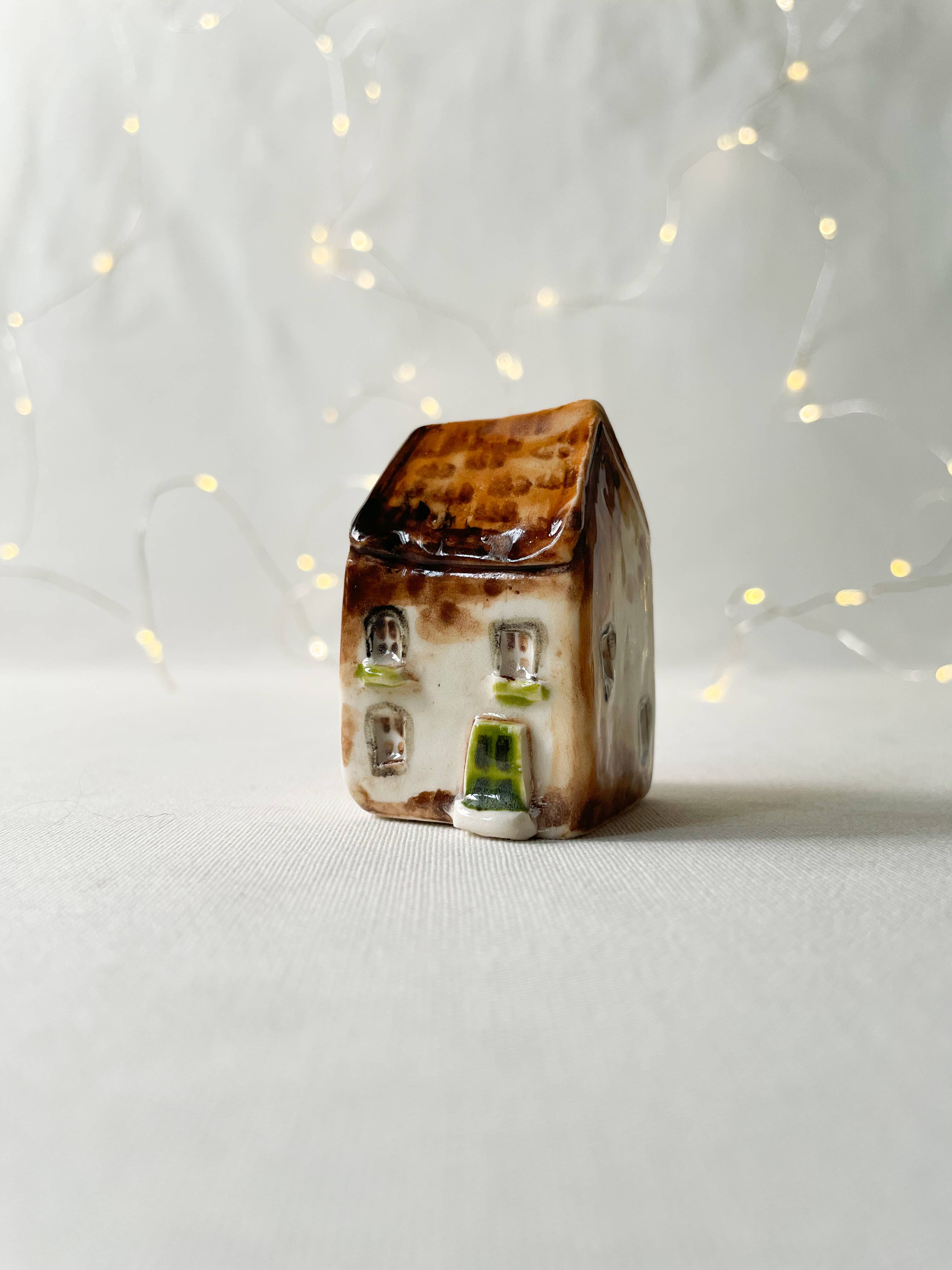 Mist Ceramics - Vendita all'ingrosso Decorazioni da tavolo - Casetta in ceramica, decorazione per la casa, porta piante8