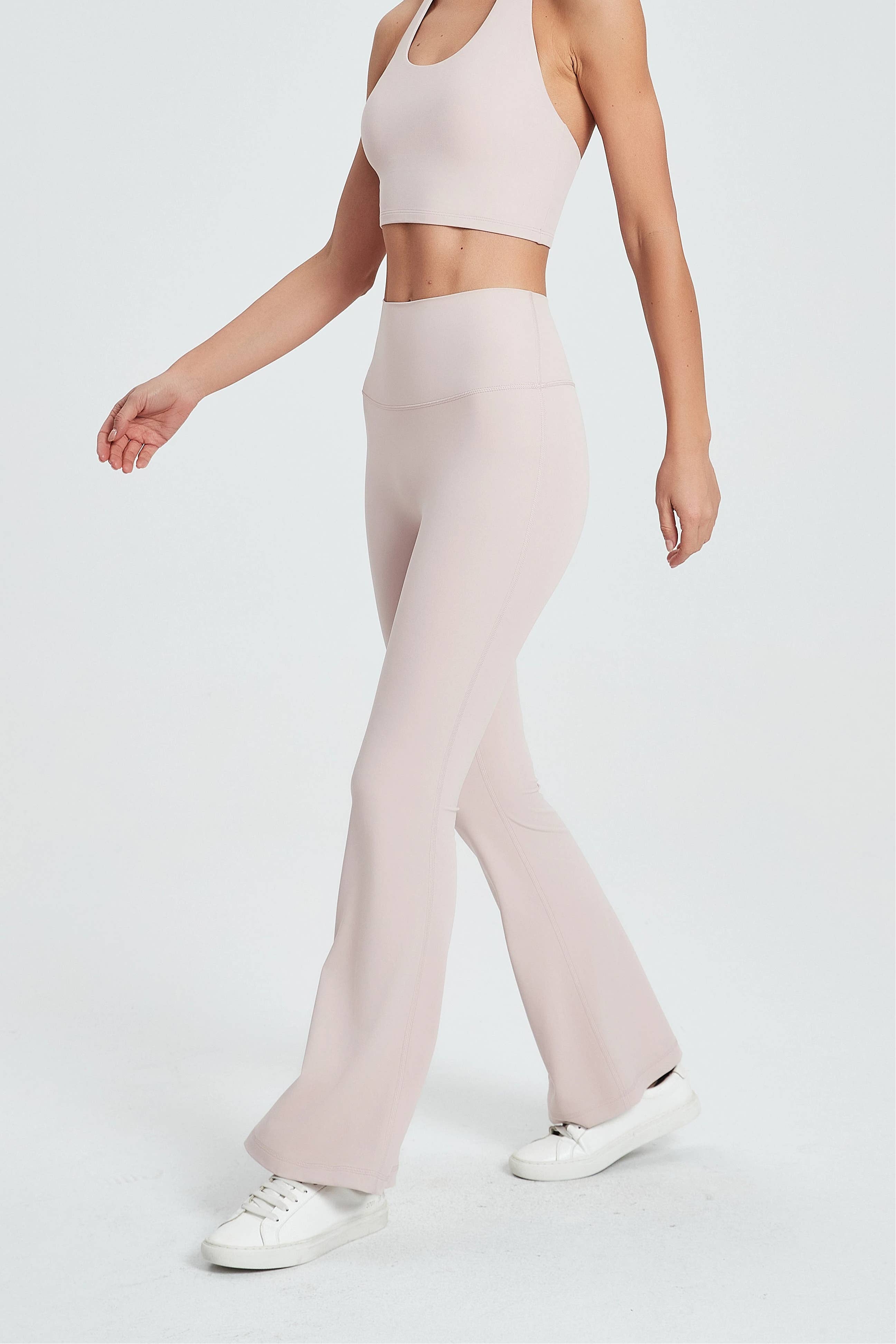 91thelabel - Vente Pantalon de sport – femme - Pantalon de yoga taille haute évasé sculptant Athena12