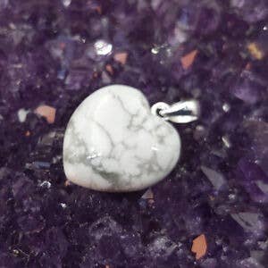 Shamans Crystal – Großhandel Individueller Charm/Anhänger – Herz-Anhänger aus Edelsteinen mit silberner Öse – Amethyst, Aventurin, Tigerauge & mehr7