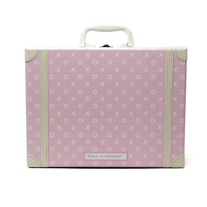 Child To Cherish® - Vente Bagage – enfant - Valise Going To Grandma's XO Rose avec emmaillotage2
