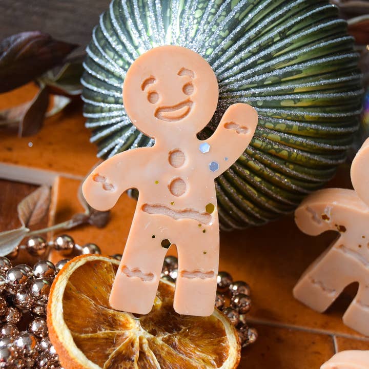 Firefly Handmade Creations ltd – wholesale Wax melt – Gingerbread Man - Large Wax Melt1