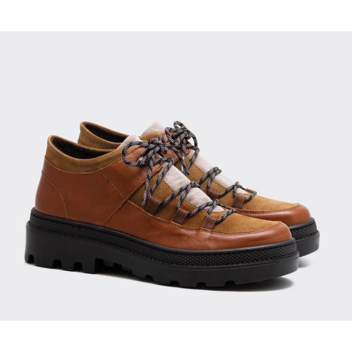 OFFENE TREKKINGSTIEFELETTE AUS LEDER für den Großhandel von Naguisa