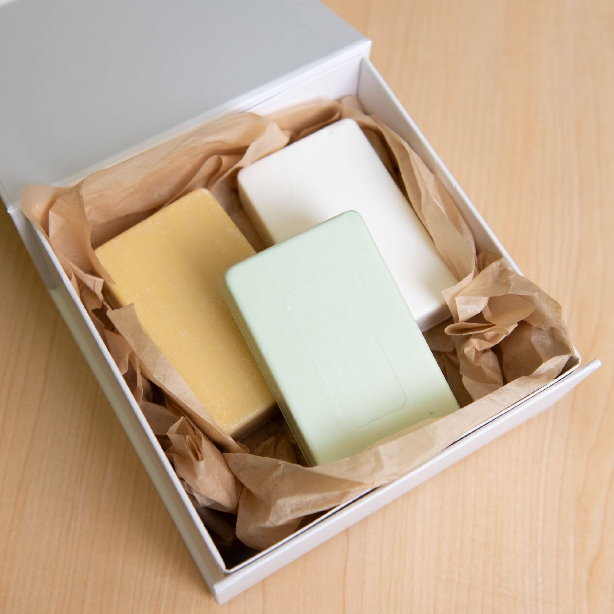 Magnum Solace - Wholesale Gift Box - Magnetic Gift Box- White2