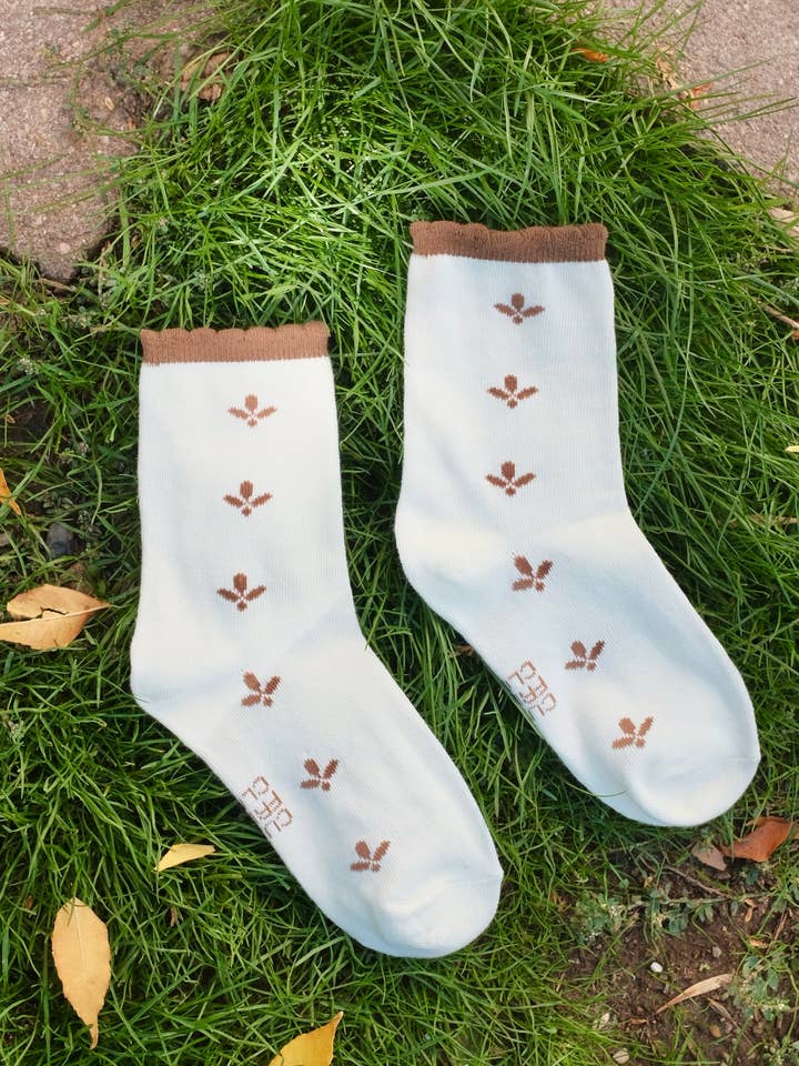 Die Bettie’s für den Großhandel von Curly Fries Closet