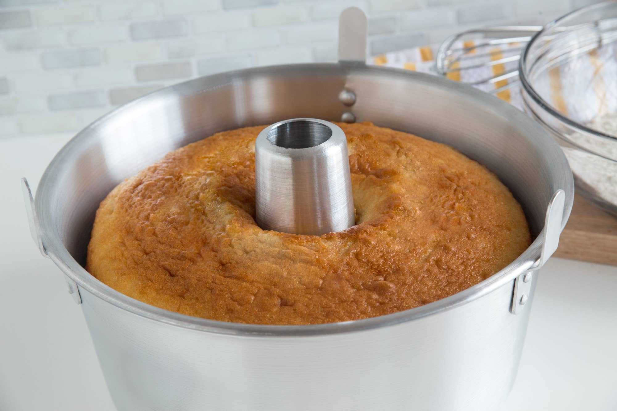 Fox Run Brands - Vente Moule à gâteau - Moule à gâteau Fox Run Loose Bottom Angel Food, aluminium, 10,75 po2