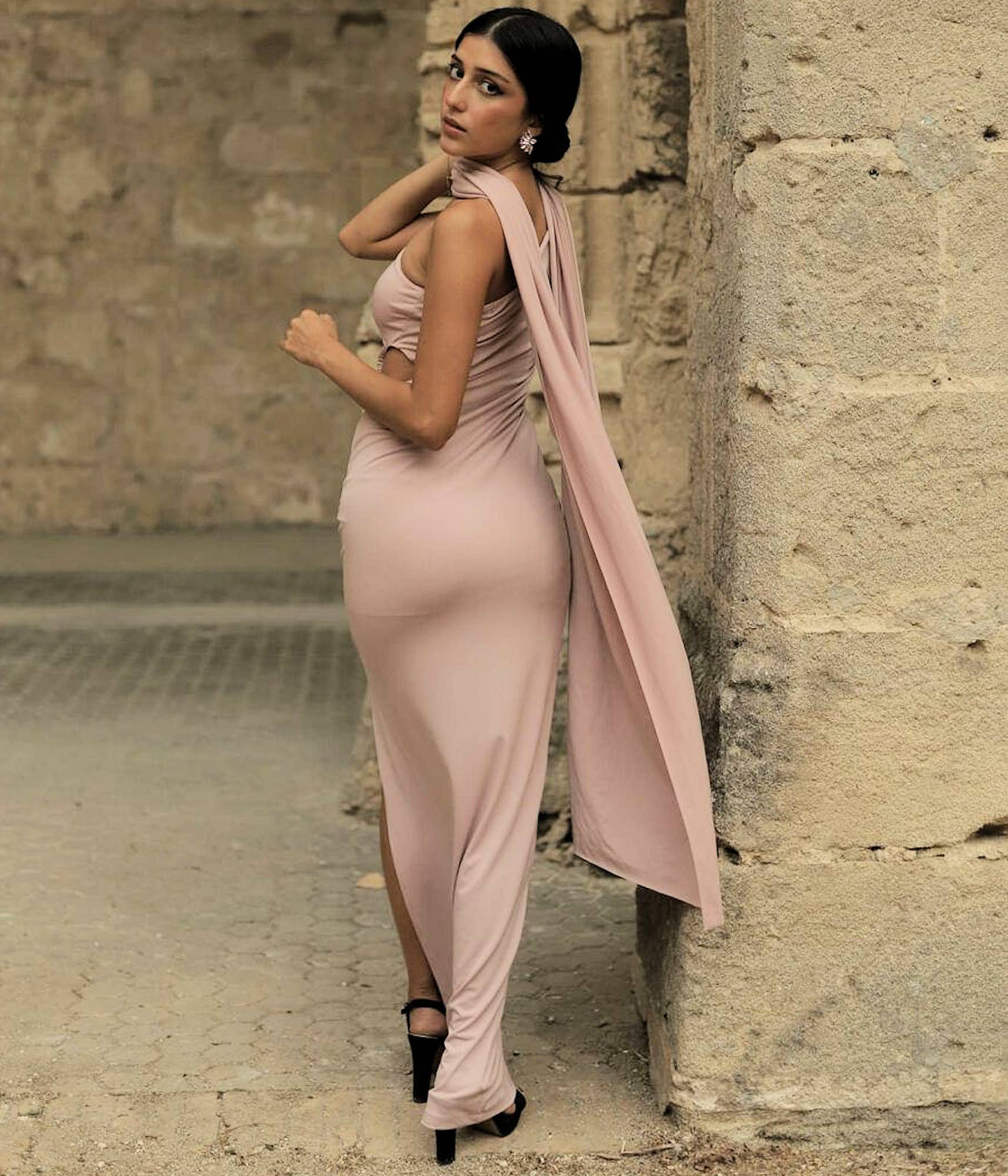 Bombon Spain - MIlagros Pedregal - Wholesale Dress - Women's - Abril Pink Nude Dress9