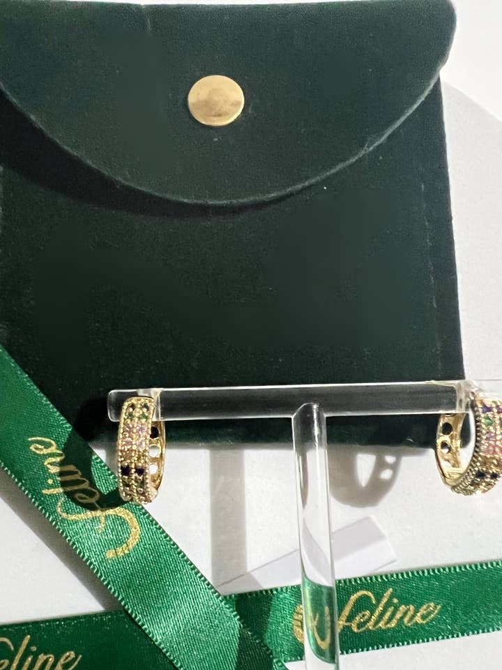 Pendientes Fanie para venta al por mayor de Feline Jewelry Studio Universe