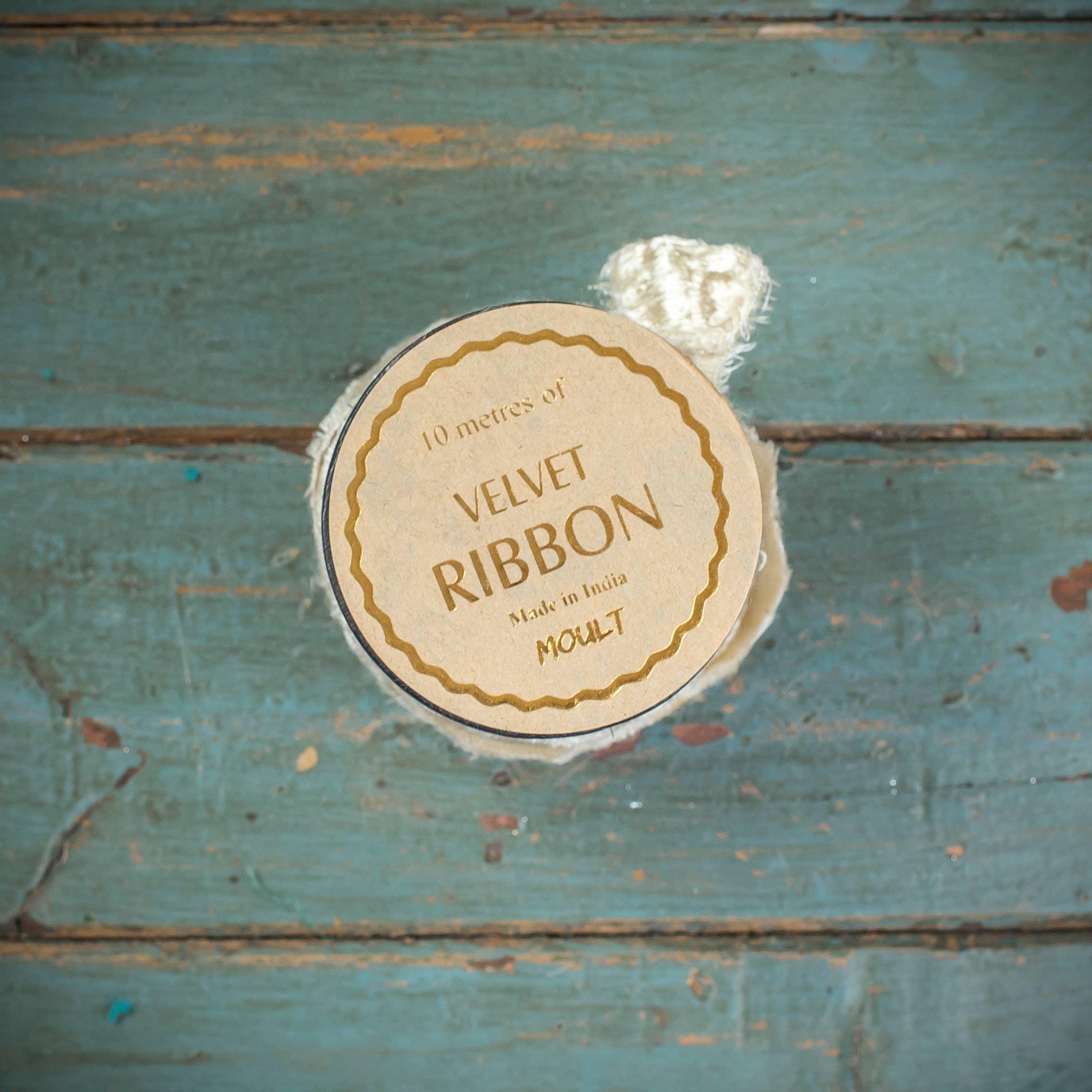 Moult - Wholesale Ribbon - Gift Wrapping - Ivory Wide Frayed Velvet Ribbon1