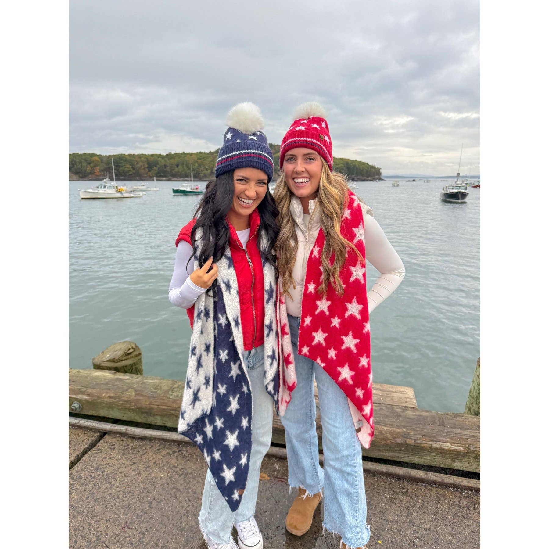 MiMi Wholesale - Wholesale Beanie - Women's - HTC0120 All Over Star and Stripe Cuff Pom Beanie1