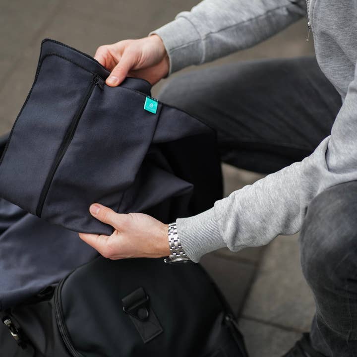 James Hawk - Wholesale Sports Towel - Microfiber Gym Towel with Built-in Pockets4