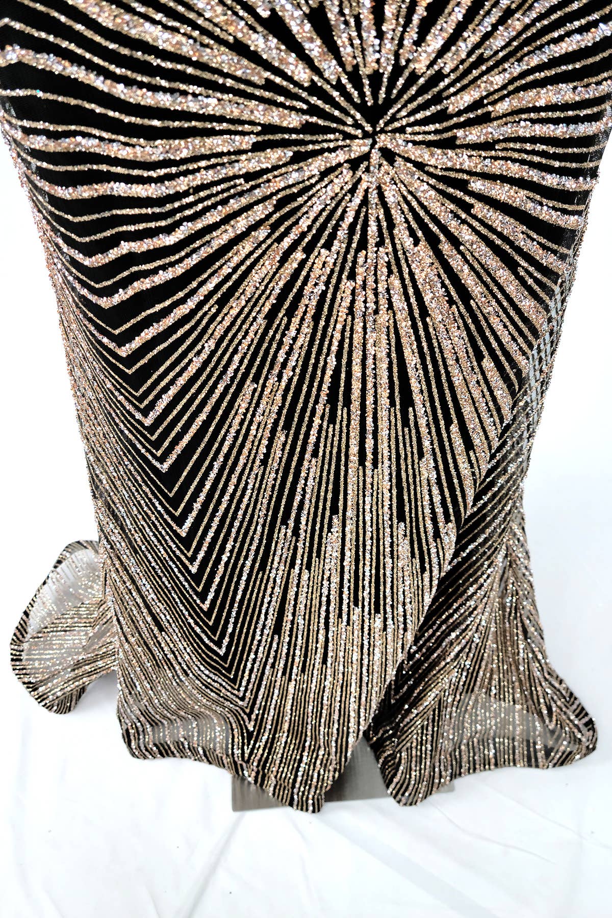 Chicas - Wholesale Gown - Women's - Long sparkling mermaid dress with hanging jewels CF00127