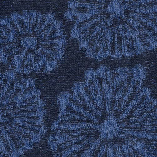 McKernan - Wholesale Scarf - Women's - Windrose – Large Wool Scarf with Plaited Floral Texture6