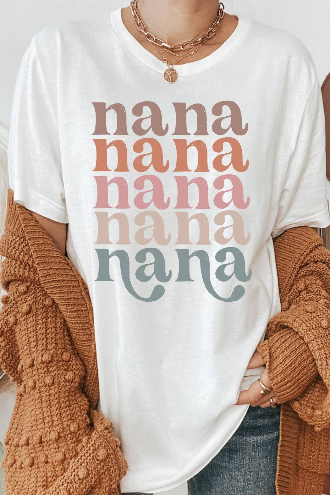 Kissed Apparel – Engroshandel T-shirt med print - Dame – Farverig Distressed Retro Nana Graphic Tee5