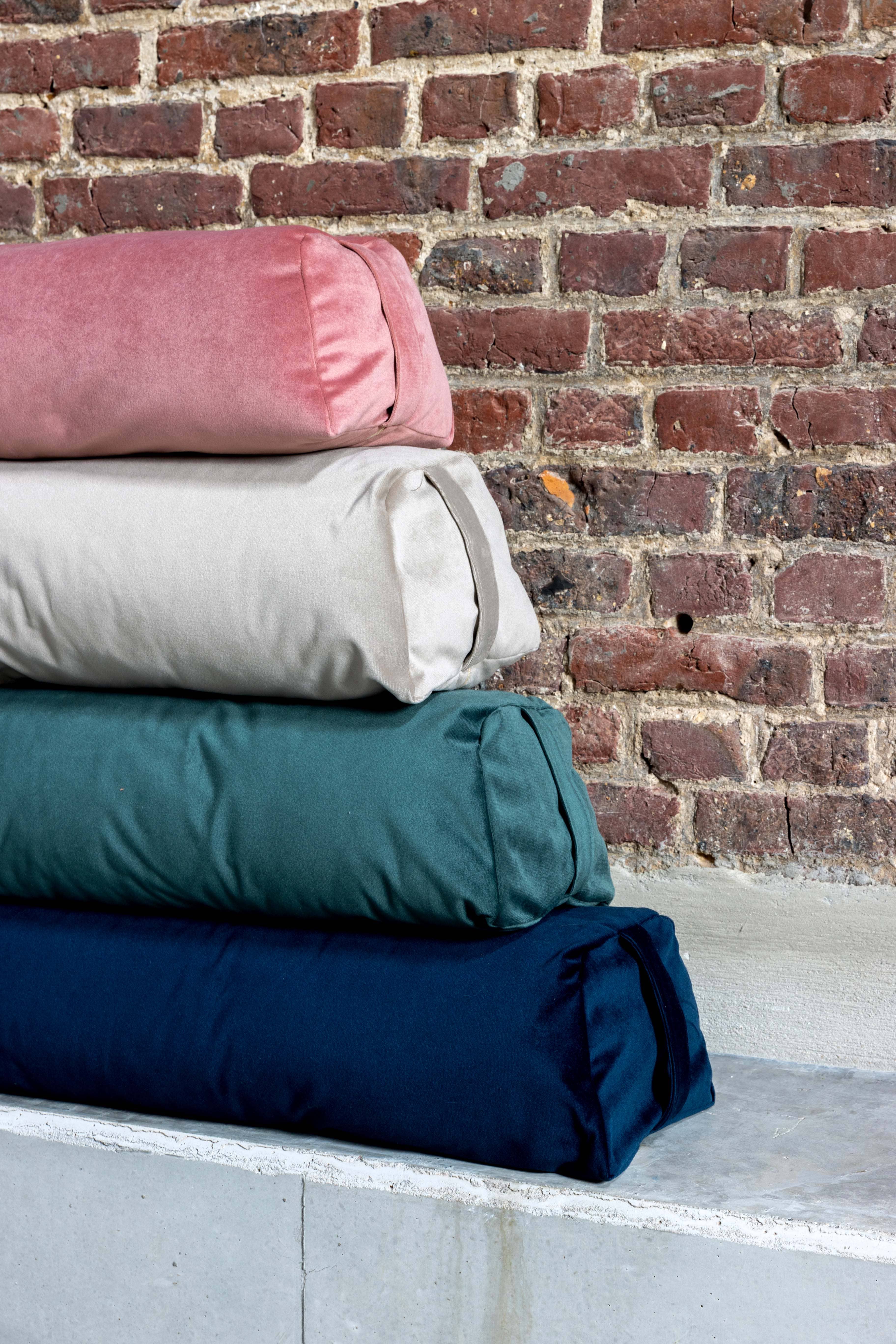 Pierre Sports – wholesale Yoga mat – Recycled yoga bolster - design fabric - filled with Kapok7