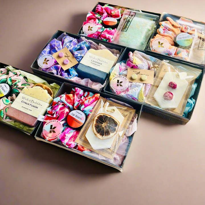 Kourage & co - Wholesale Gift box - Small Gift Box | Scrunchie Edition1