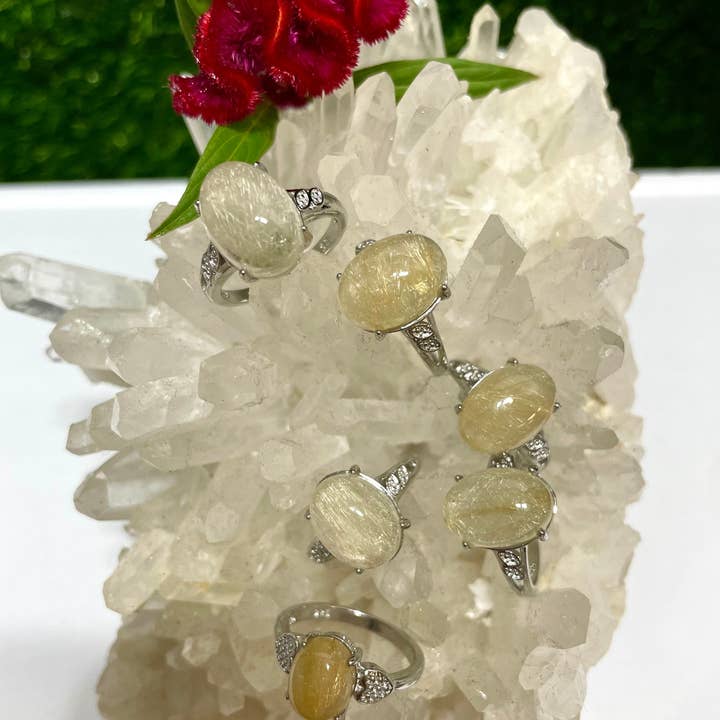 KayleeNYC – Anel de pedra única/solitário por atacado – Anel de Quartzo Rutilado Dourado Natural Branco1