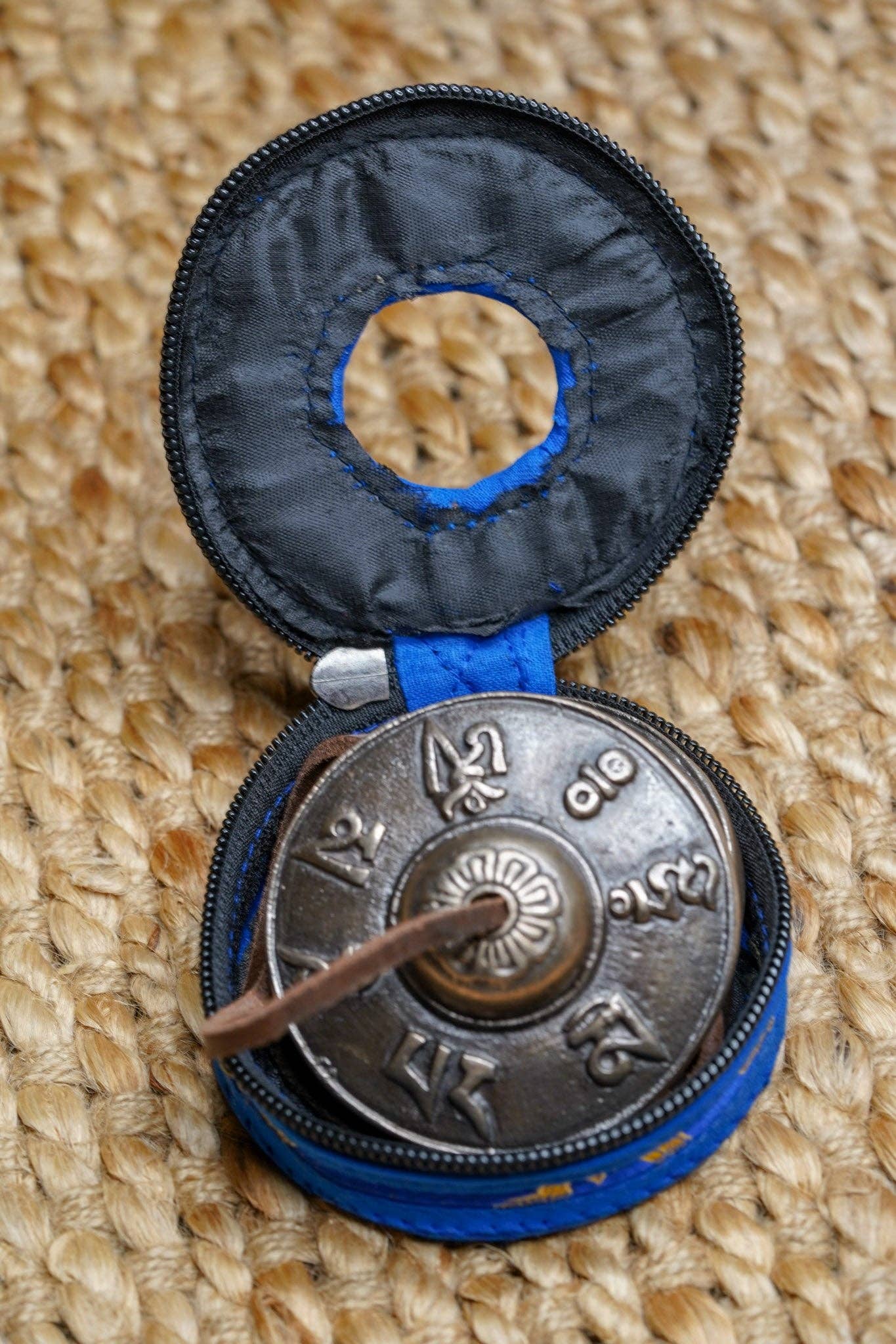 Lucky Thanka - Wholesale Meditation Supplies - Tingsha Cover Case9