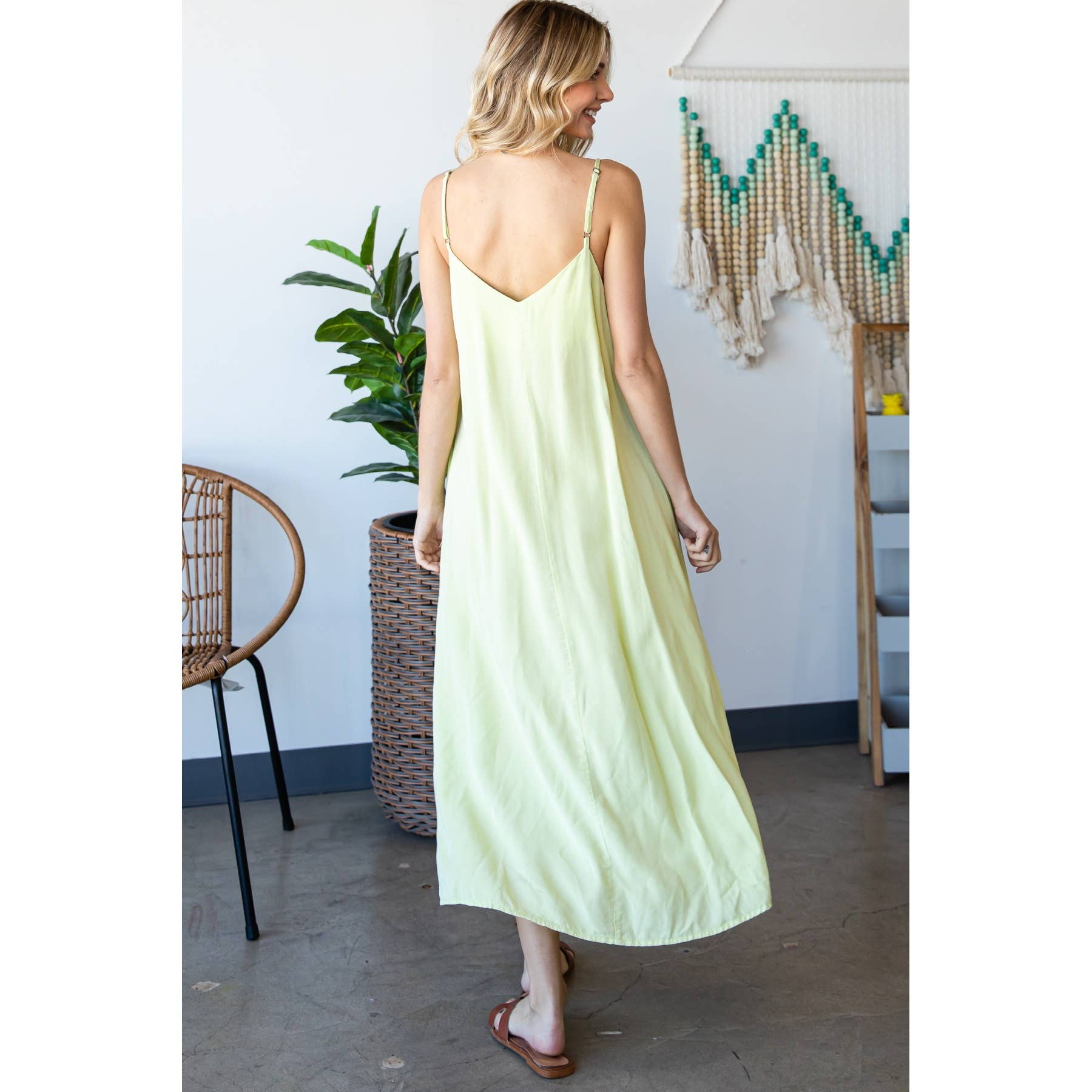 Veveret - Vente Robe – femme - Robe longue en tencel sans manches à bretelles en V2