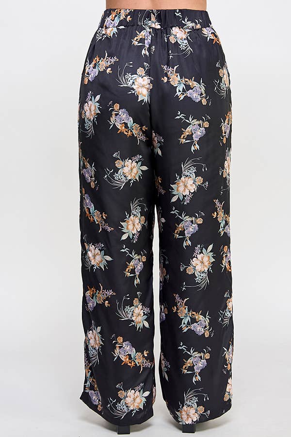 Haute Fox Plus Size & Contemporary - Wholesale Broek - Dames - Plus Size Satijnen Bloemenbroek SS2391P-P6