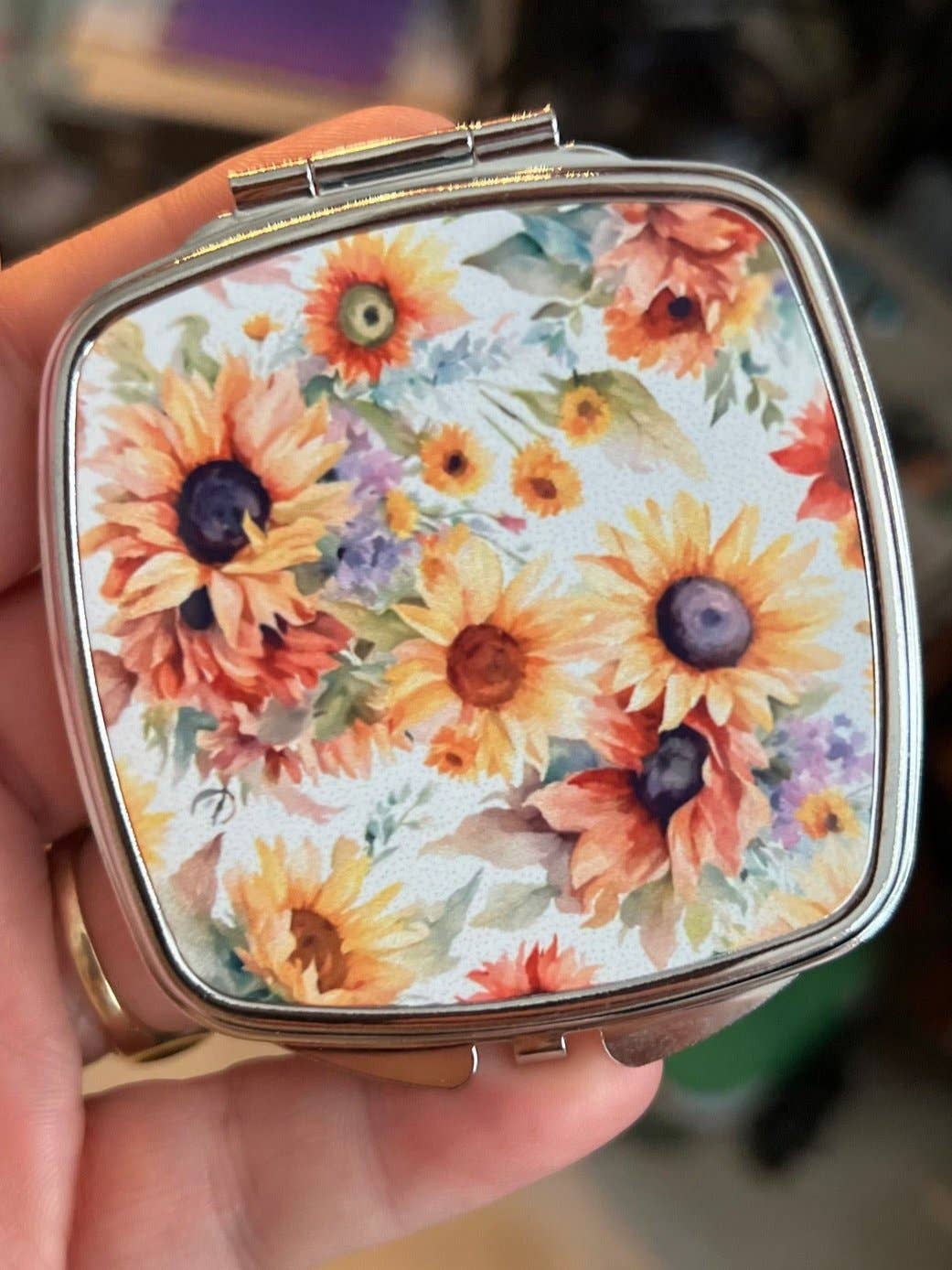 Cedar Hill Country Market - Wholesale Compact Mirror - Mirrored Compacts12