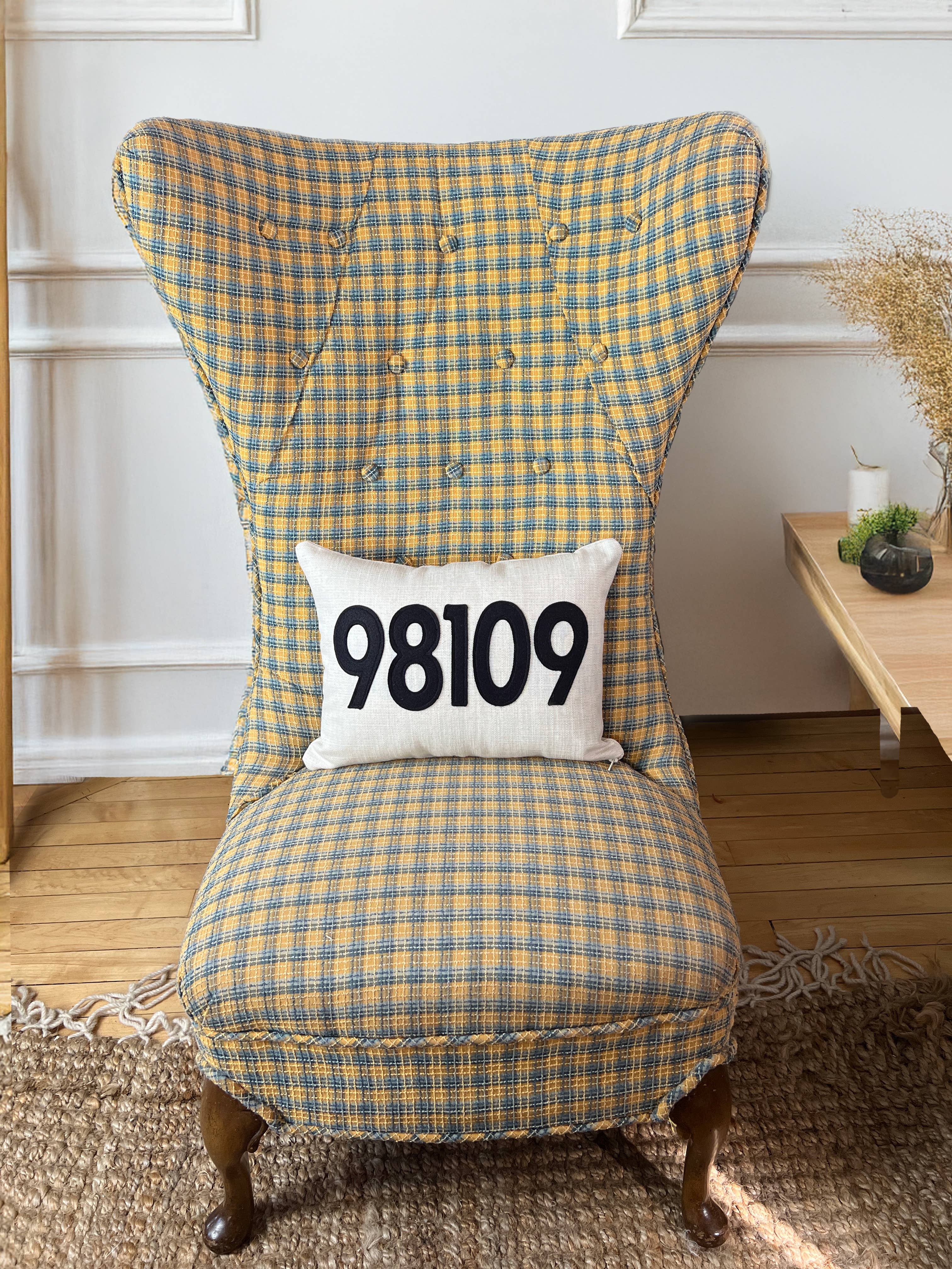 Dirtsa Studio – wholesale Dekorativ kudde – Anpassade postnummerkuddar1