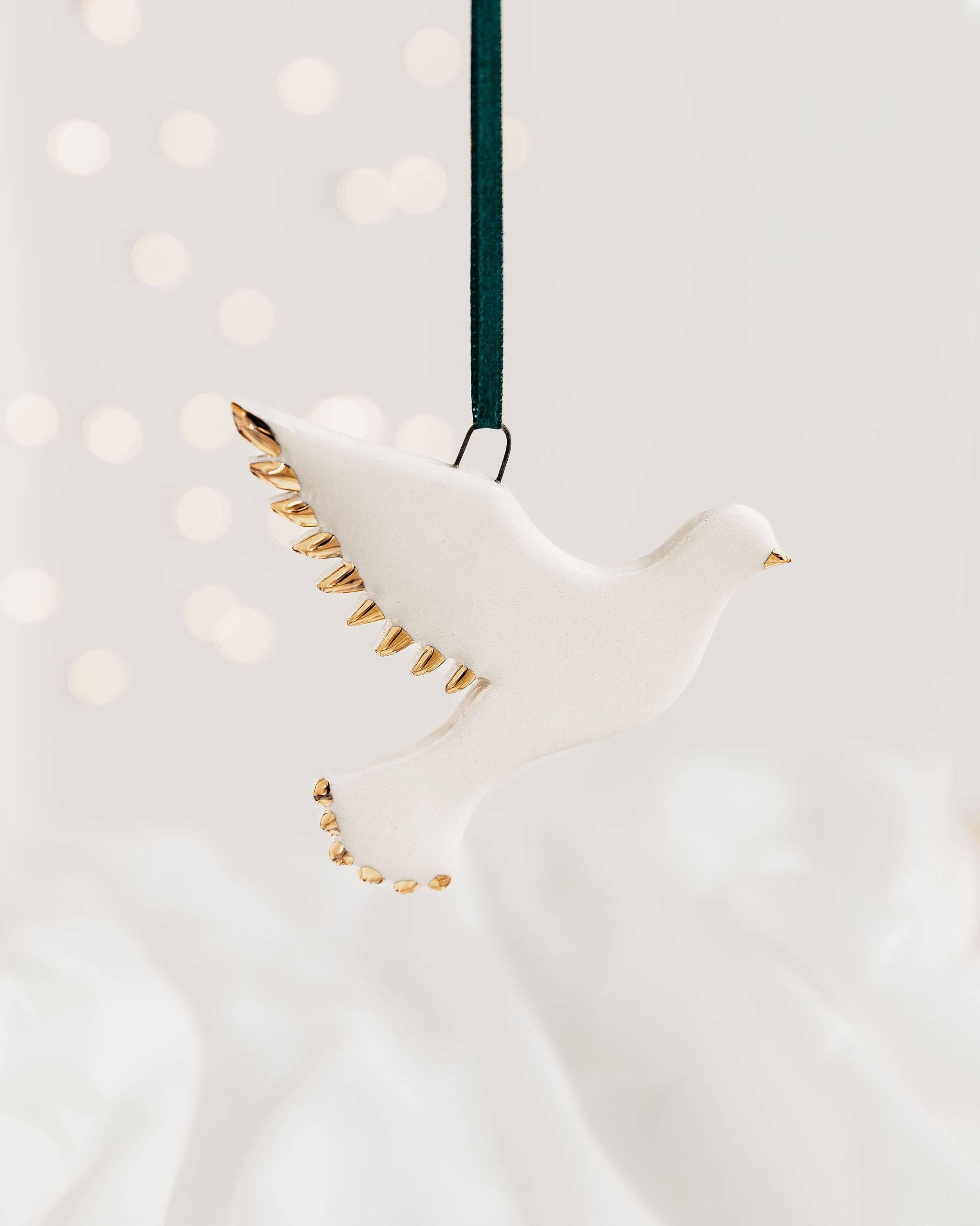 White Rain Ceramics – wholesale Ornament – Ceramic White Dove Ornament With Gold Tips1