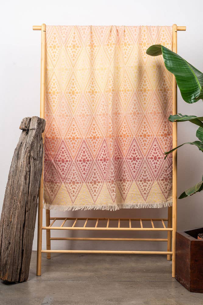 Beat Collection by Lanificio Idealtex Srl – Engroshandel Strandhåndklæde – Casablanca bomuldshåndklæder med farvet jacquardmønster4