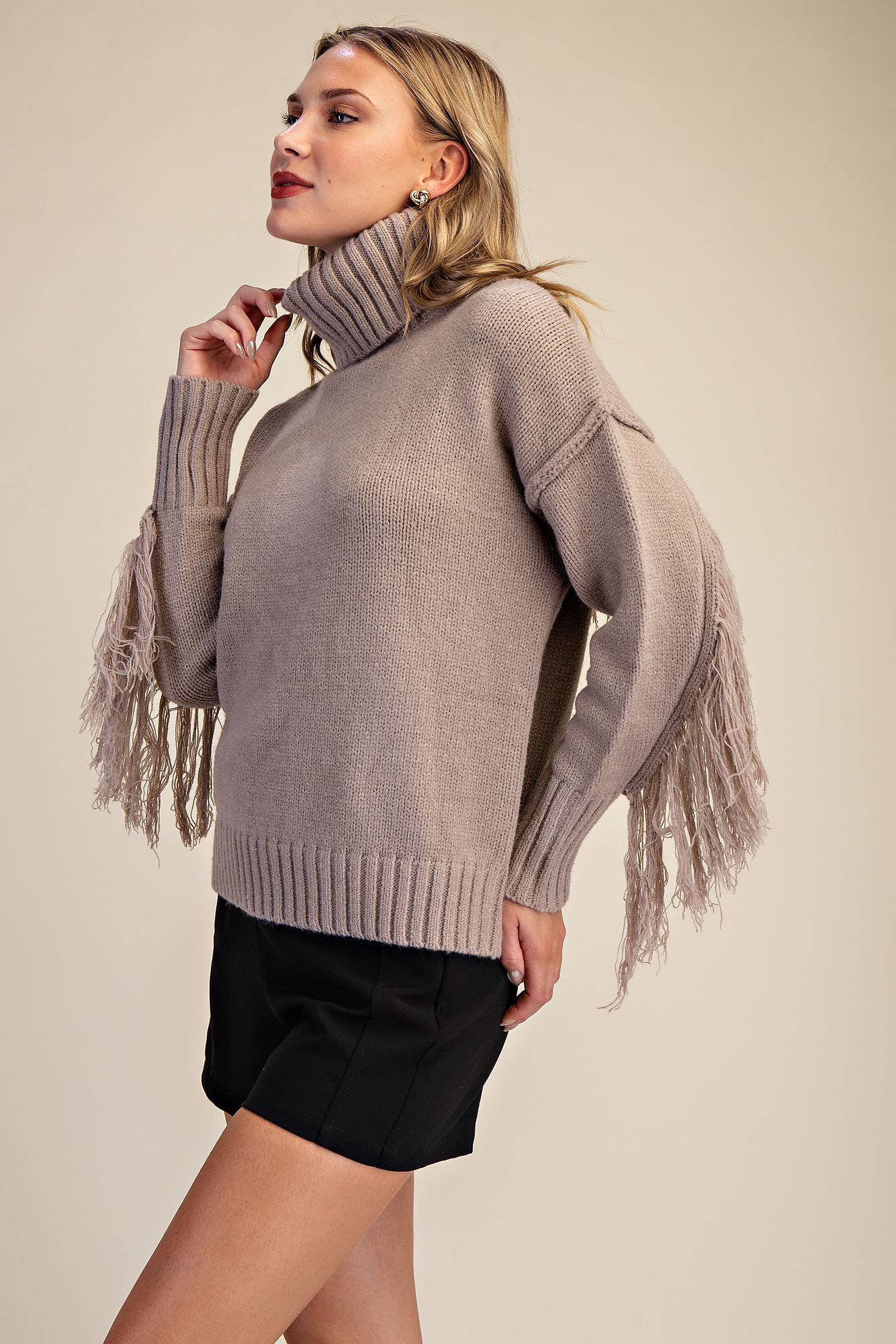Glam - Wholesale Knit Sweater - Women's - Turtleneck Long-Sleeve Sweater With Fringe Detail15