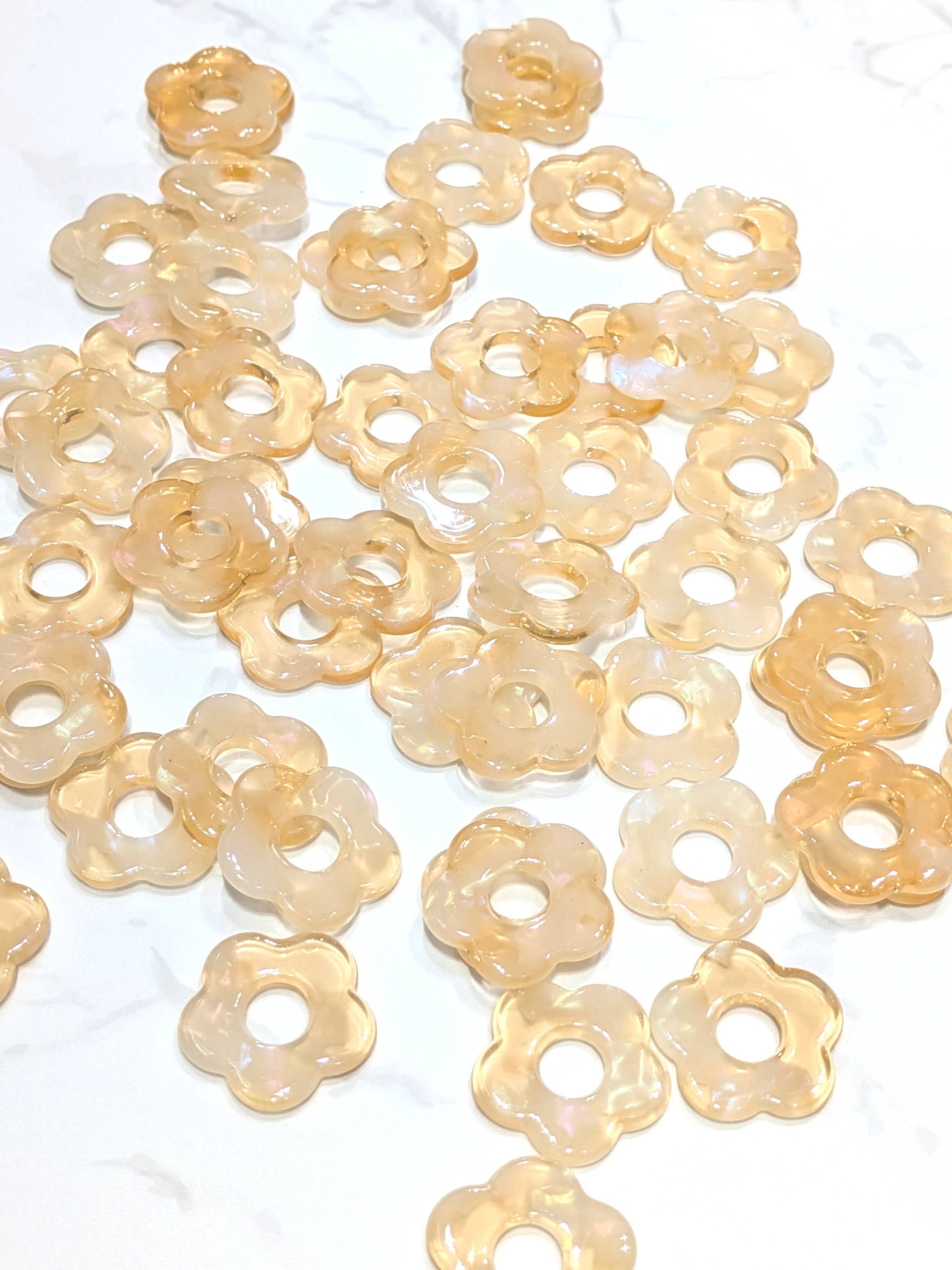 LOLO & YAYA – wholesale Emergency response charm – Flower pendant 2cm, 1.5O euros / u49