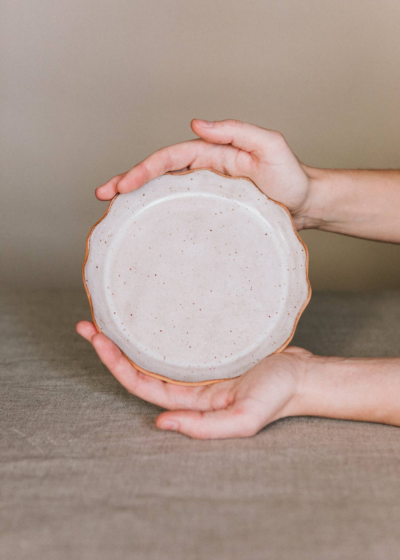 Ohyoko ceramics - Vente Plats - Assiettes en céramique artisanale avec bords ondulés8