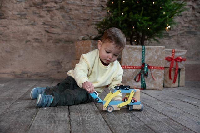 Hippychick – Engroshandel Trælegetøj - Børn – Klassisk World Træ FSC Biltransportør Legetøjslastbil til Børn2