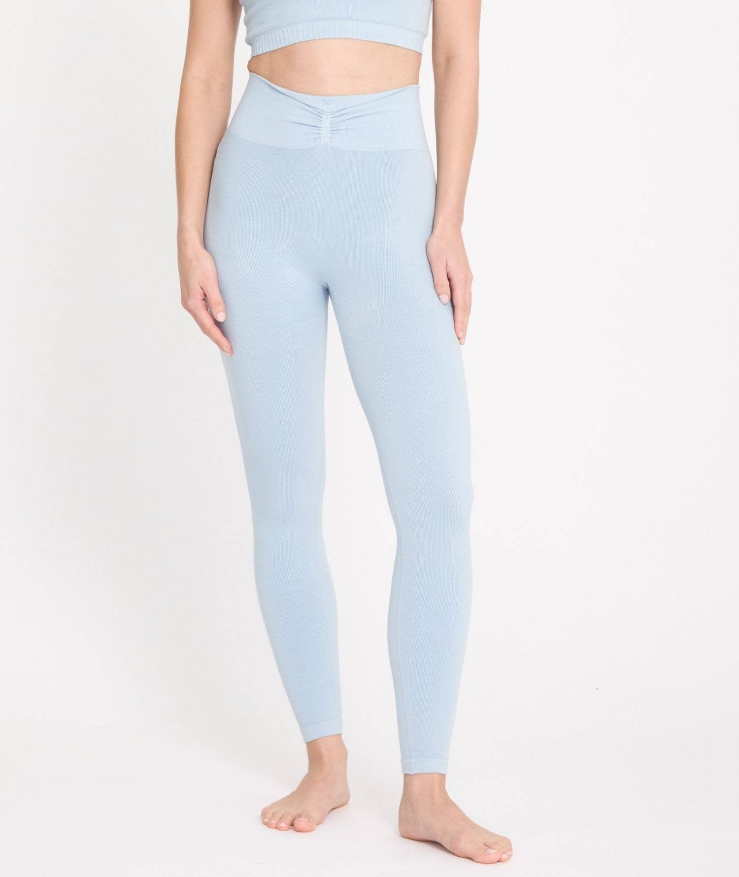 Yoga Searcher – wholesale Athletic/lounge leggings – Women's – Nala - Seamless Bamboo Leggings8