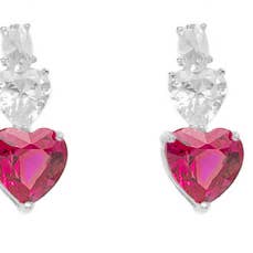 BRINCOS PENDENTES DE TRÊS CORAÇÕES por atacado de Feelings Jewels