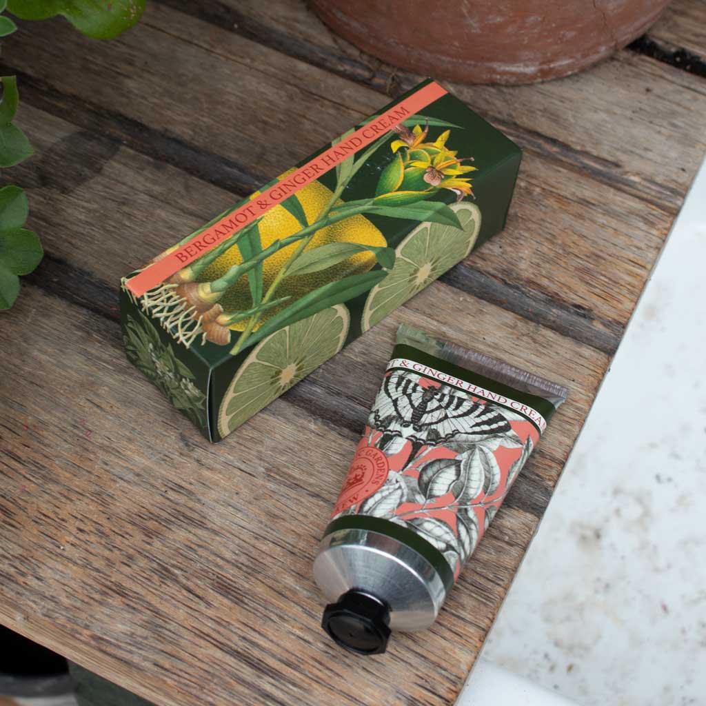 The English Soap Company – wholesale Hand cream/lotion – Kew Gardens Bergamot and Ginger Hand Cream2