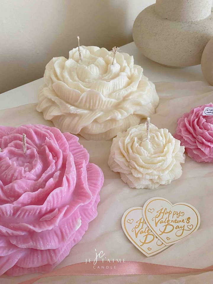 Large Peony Rose Scented Candle Romantic Floral Valentines for wholesale by je t'aime candle