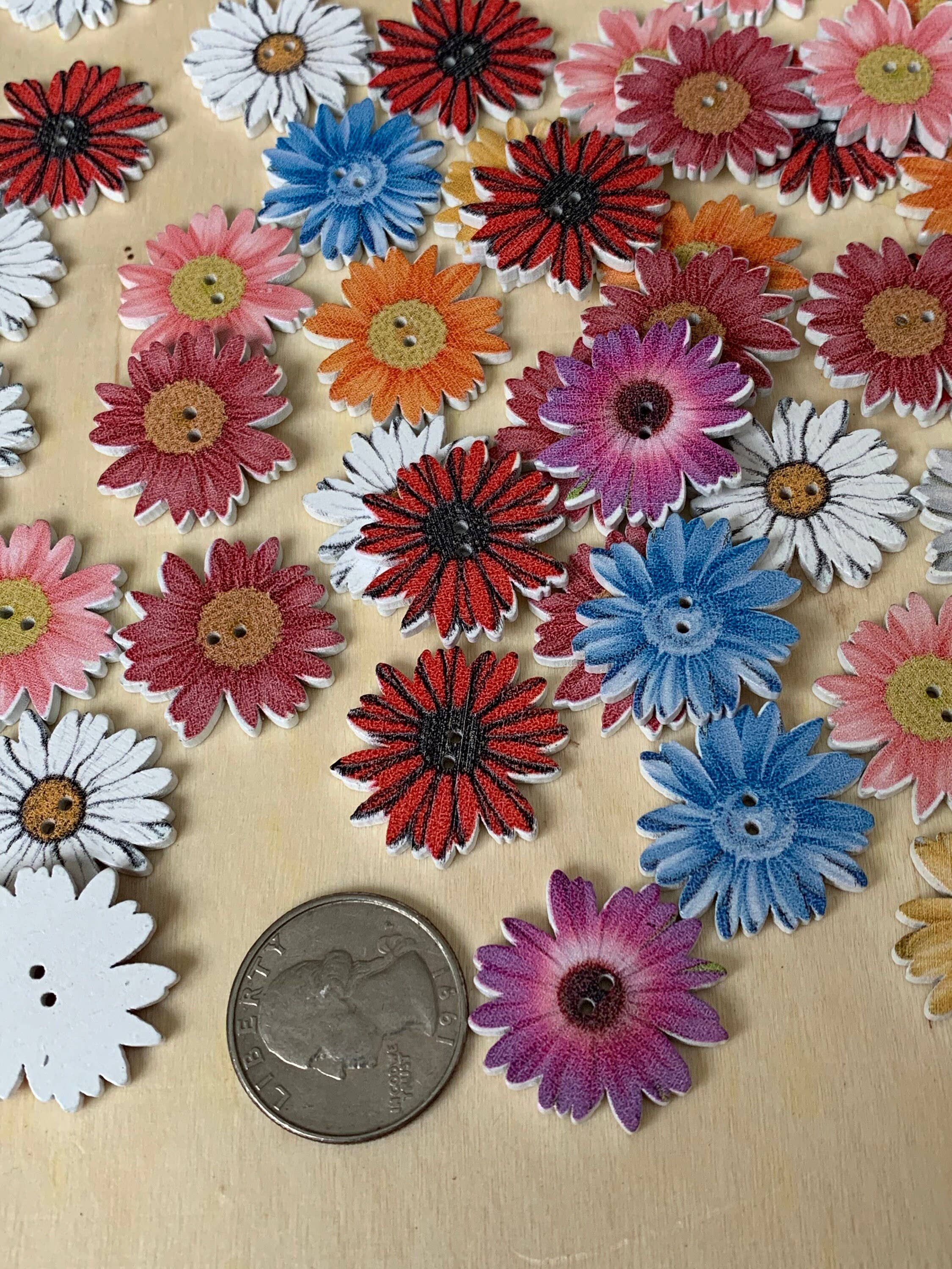 Magnifique Hearts – Großhandel Bastelzubehör – Knöpfe aus Holz, 1 Zoll, Gänseblümchenknöpfe, verschiedene Stile, Craf4