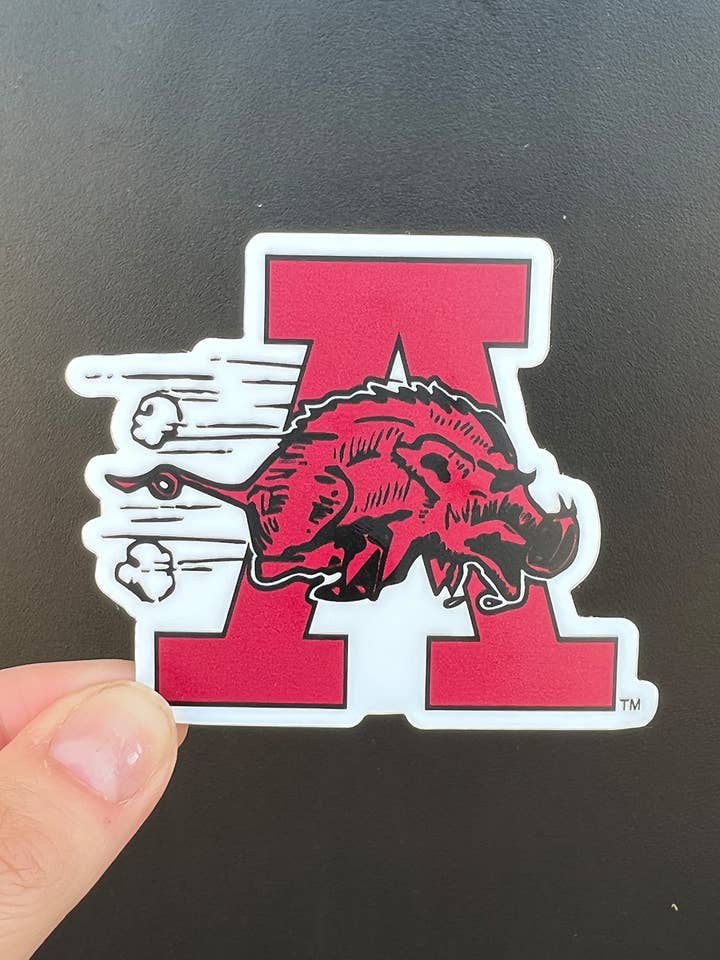 Adesivo vermelho 1964 Hog por atacado de Southern Trend Clothing