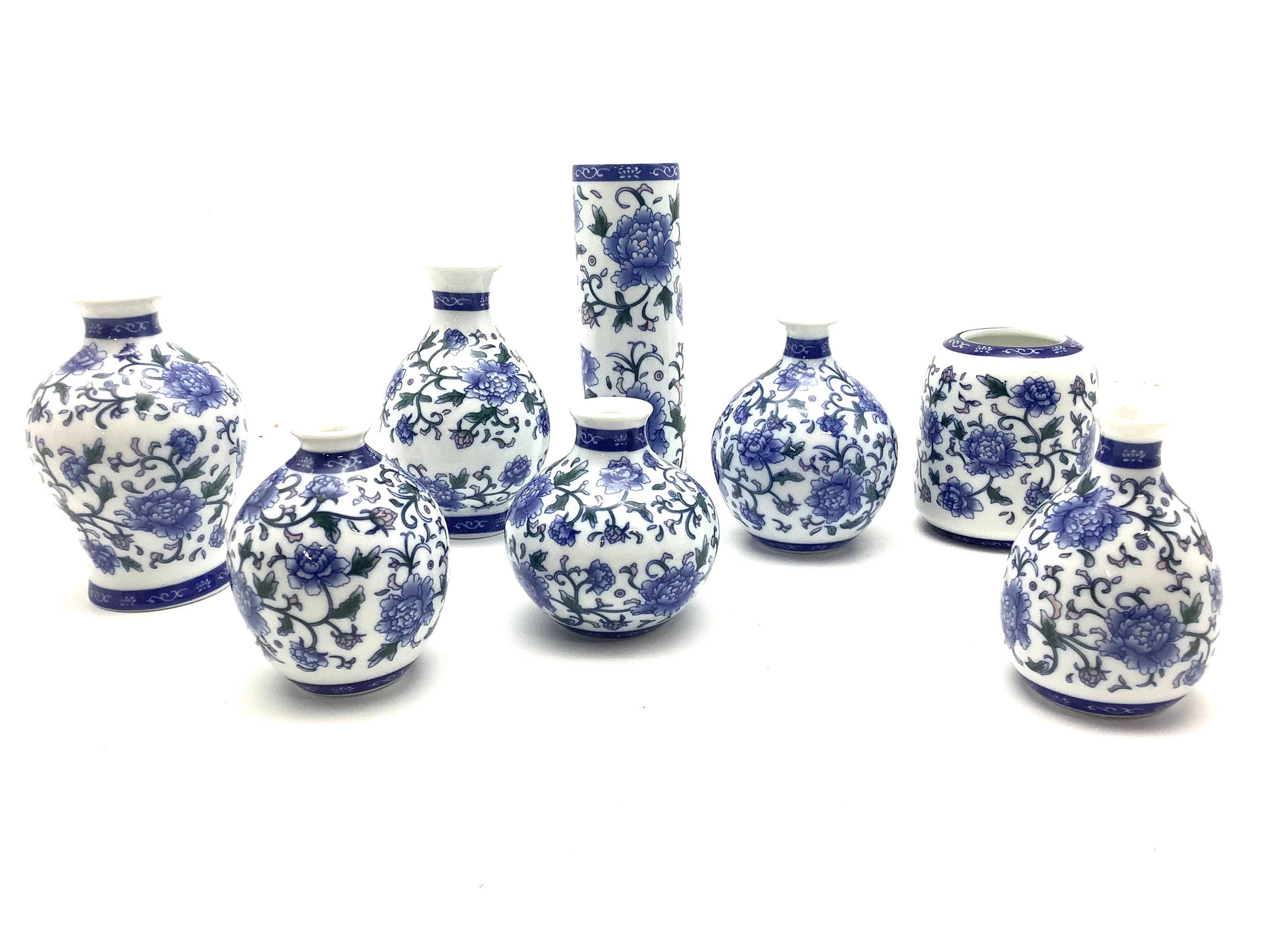 All Little Cute Things - Wholesale Vase - Assortment Blue and White  Bud Flower Vases, Centerpieces1