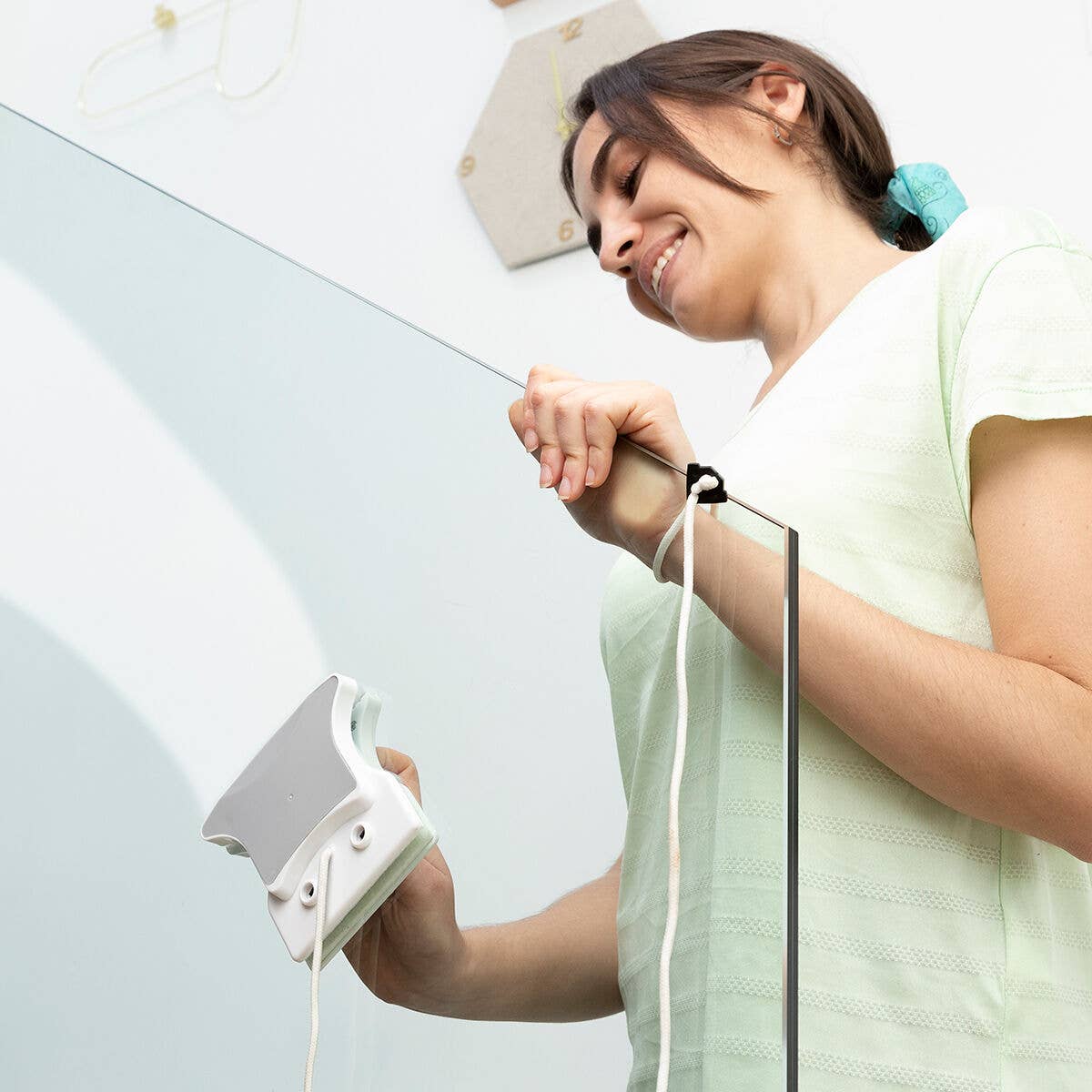 InnovaGoods - Wholesale Glass Cleaner - InnovaGoods Magly Magnetic Window Cleaner4