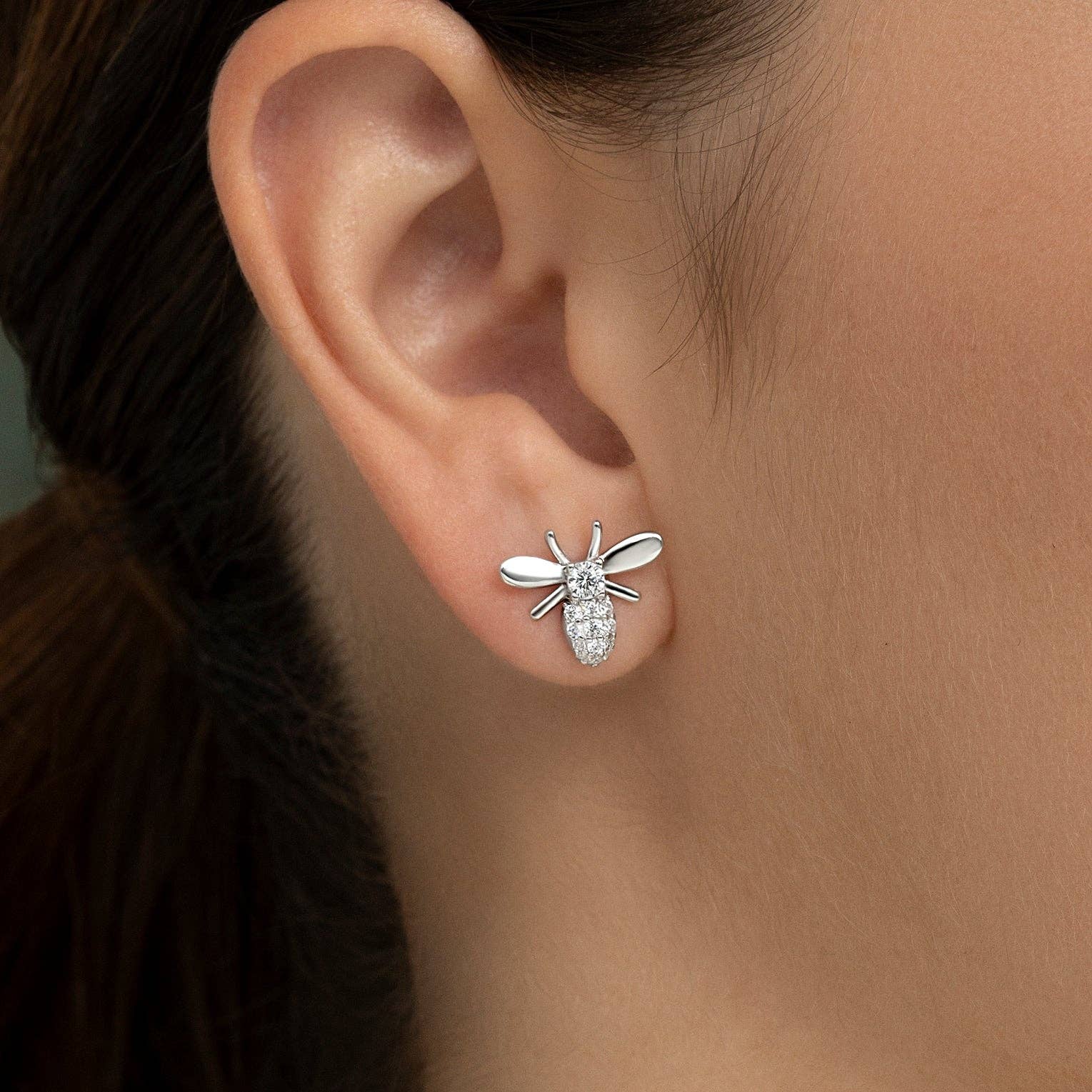 Itemporality - Wholesale Stud/Post Earrings - Silver and cubic zirconia bee earrings3