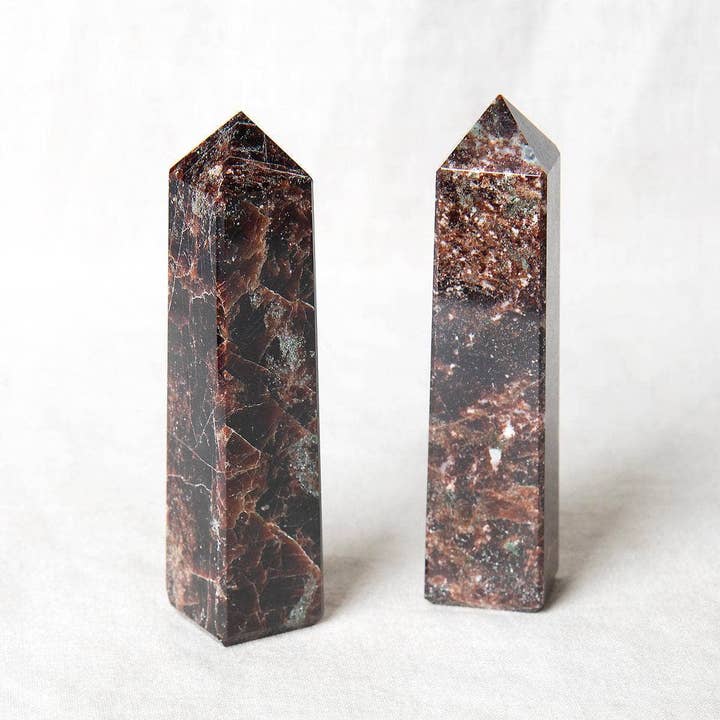 Tiny Rituals - Wholesale Spiritual Stone/Crystal - Garnet Tower1
