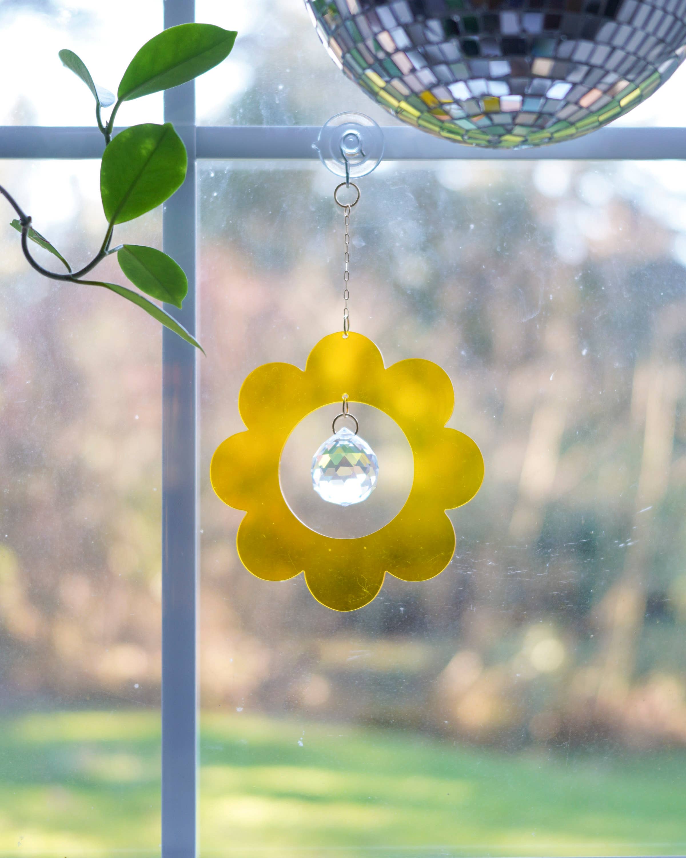 Hustle Home Décor - Wholesale Suncatcher - Retro Flower Sun Catcher3